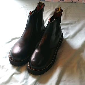 NIIH Chelsea Boots